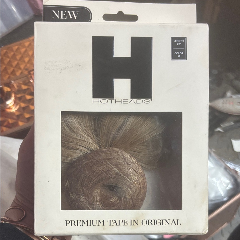 2 Brand New Packs 20” Premium blonde Tape-In Human Hair Extensions - color: 18